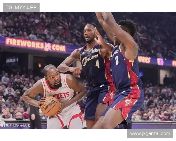 2004年火箭队与魔术队精彩对决录像回放重温经典瞬间与激烈赛场氛围 2004年火箭队与魔术队精彩对决录像回放重温经典瞬间与激烈赛场氛围