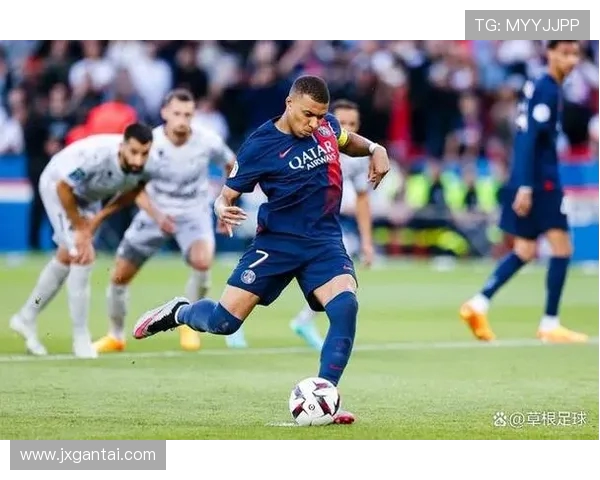 姆巴佩拒绝续约引发关注巴黎或在今夏以15亿欧元出售他