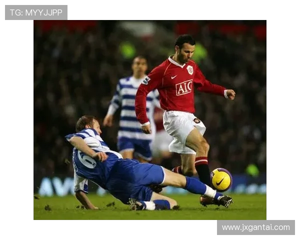 曼联对雷丁精彩对决直播信号全程跟踪与分析 曼联对雷丁精彩对决直播信号全程跟踪与分析