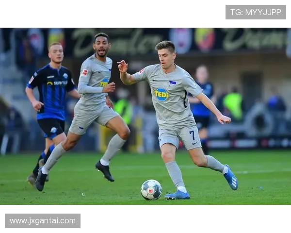 杜塞尔多夫对决分析及近期战绩回顾与未来展望 杜塞尔多夫对决分析及近期战绩回顾与未来展望