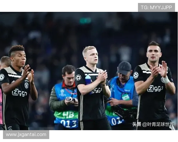 欧冠门票系统崩溃数万球迷苦等12小时仍未抢到票