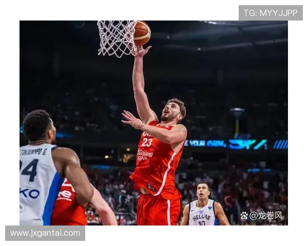 激烈对决篮球赛希腊强势挑战捷克争夺胜利荣耀之战