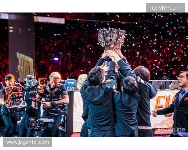 DOTA2比赛经验排行榜揭晓FPX荣登第一名引发热议 DOTA2比赛经验排行榜揭晓FPX荣登第一名引发热议